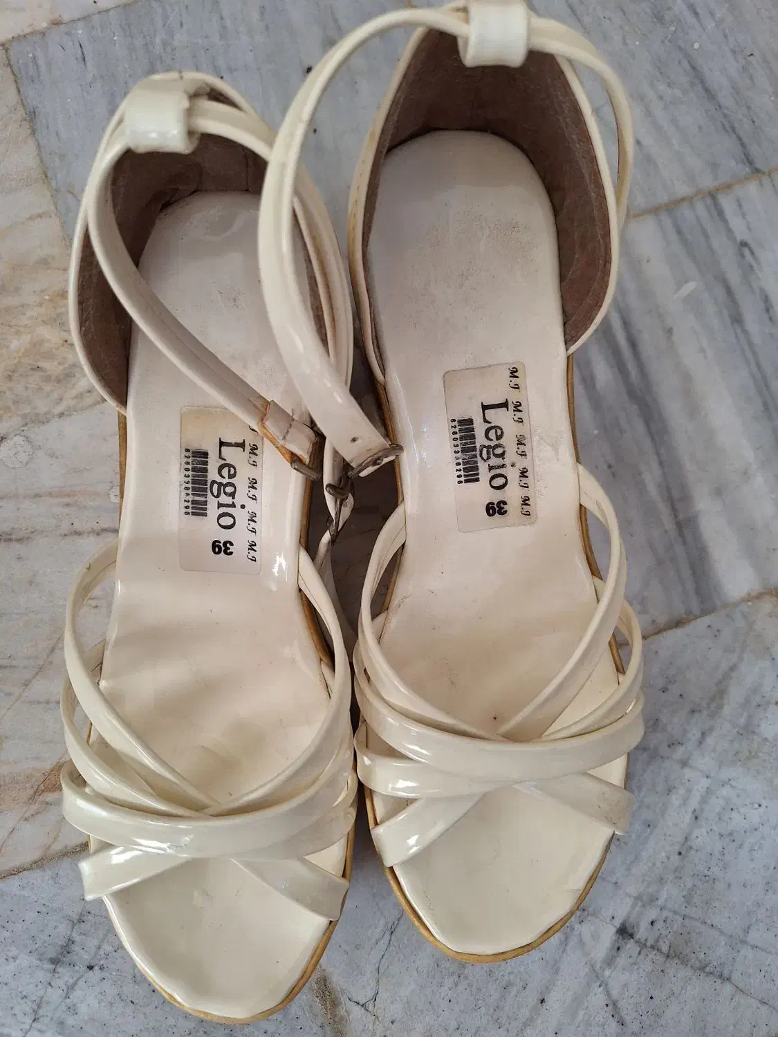 کفش نامزدی|کیف، کفش، کمربند|بروجرد, |دیوار