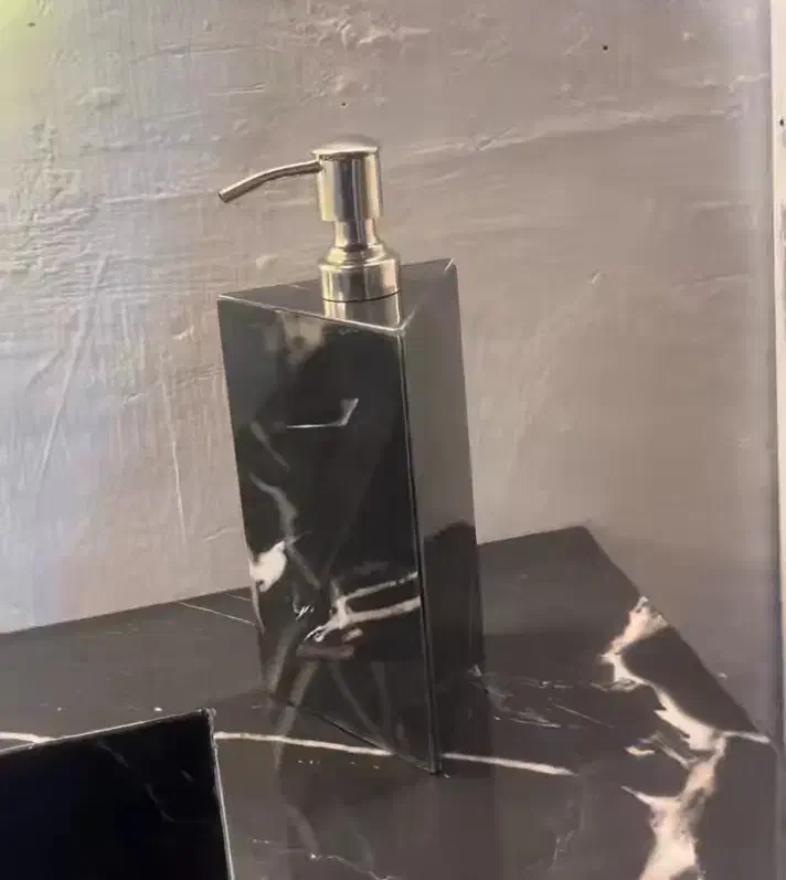 جادستمال کاغذی و جا مایه|مواد شوینده و دستمال کاغذی|یزد, |دیوار