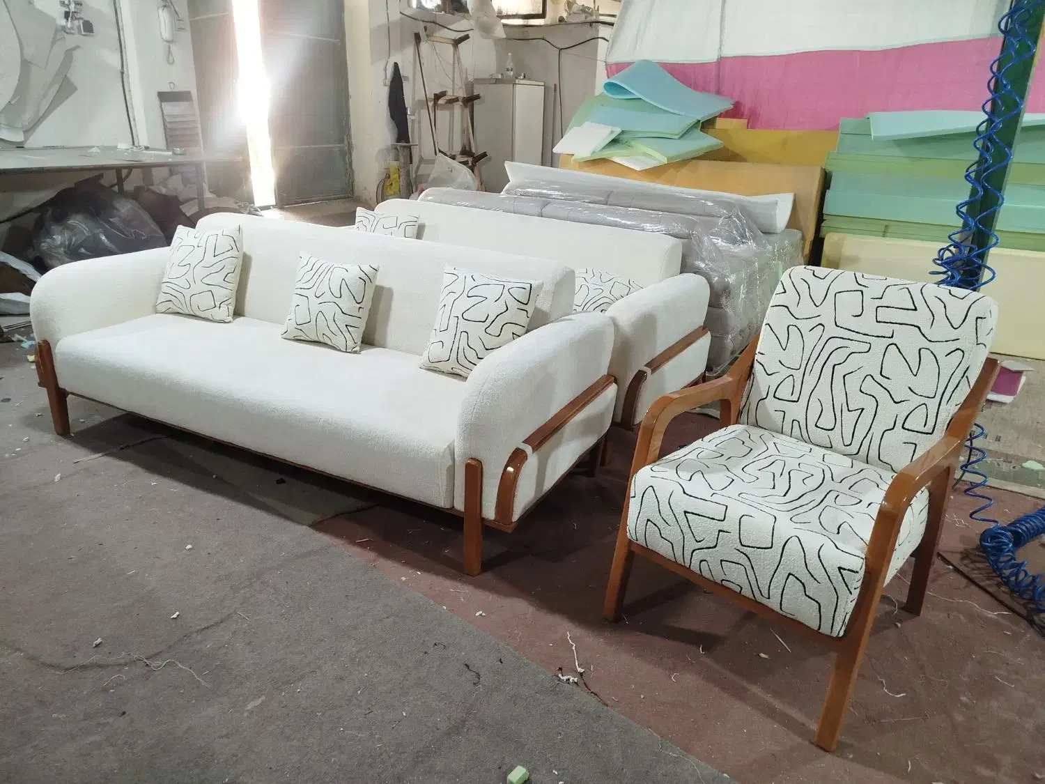 مبلمان راحتی ومینیمال|مبلمان خانگی و میز عسلی|چهاردانگه (تهران), |دیوار