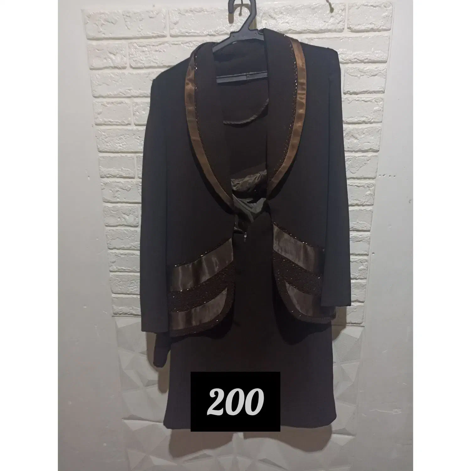 لباس مجلسی|لباس|کرمان, |دیوار