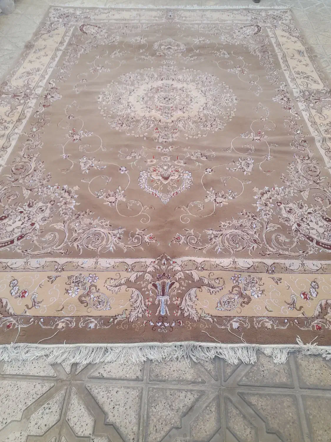 یک جفت فرش کرم کردویی|فرش|مشهد, مصلی (کارمندان اول)|دیوار
