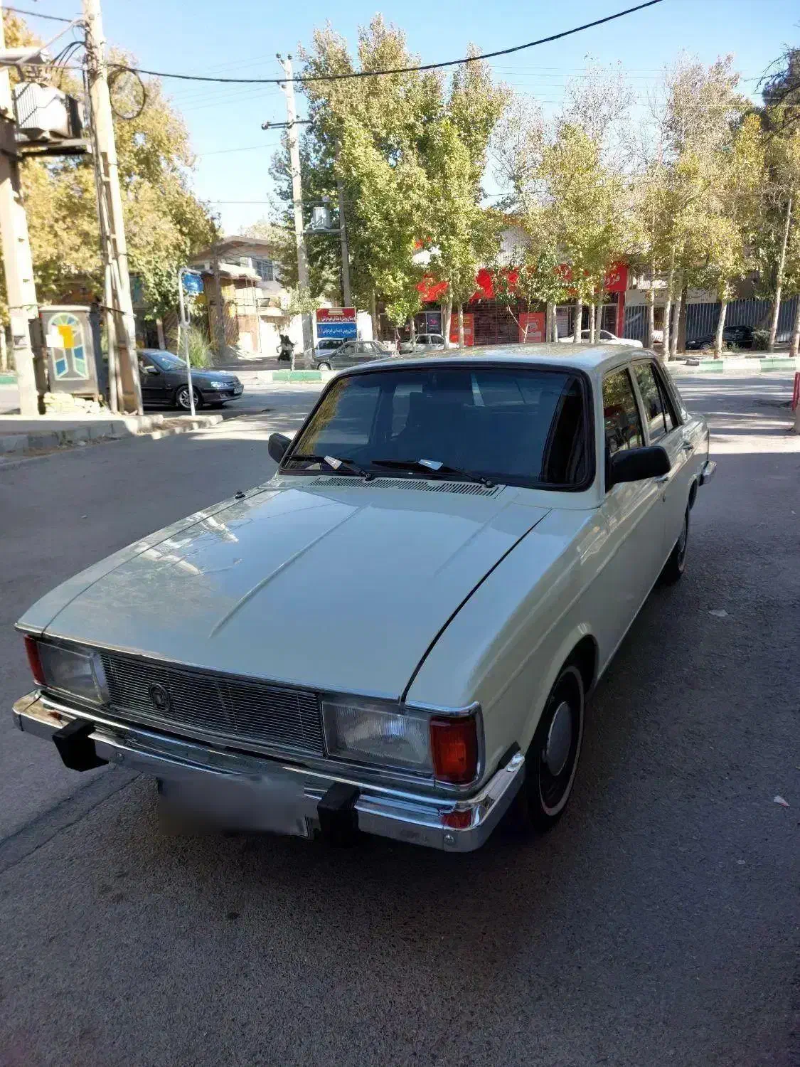 پیکان ۸۳ کلکسیونی کم کار در حد صفر|خودرو سواری و وانت|بروجرد, |دیوار