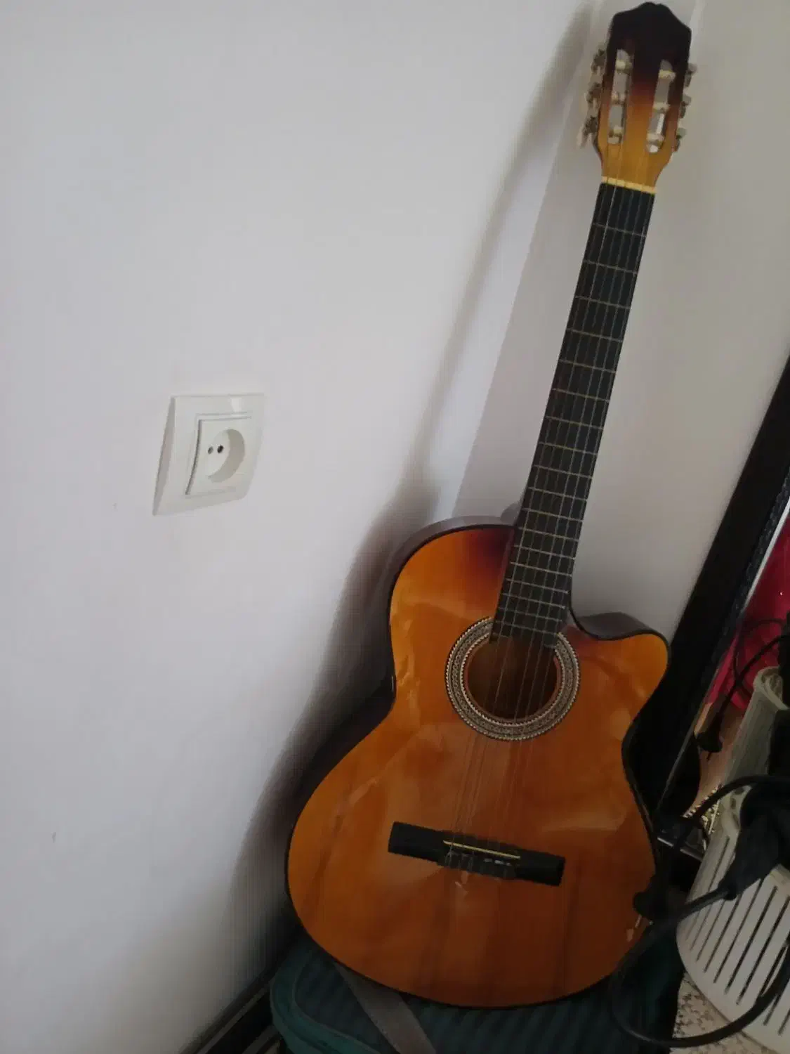 گیتار|گیتار، بیس، امپلیفایر|کاشان, امیرکبیر|دیوار