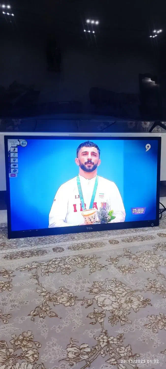 شهر تلویزیون دهگلان|تلویزیون و پروژکتور|سنندج, |دیوار