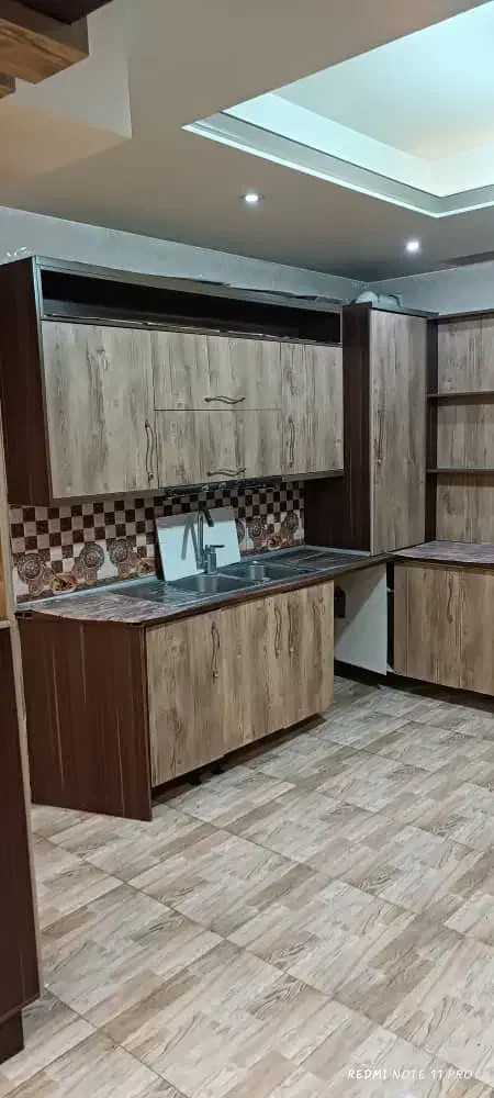 آپارتمان شیک و حیاط دار