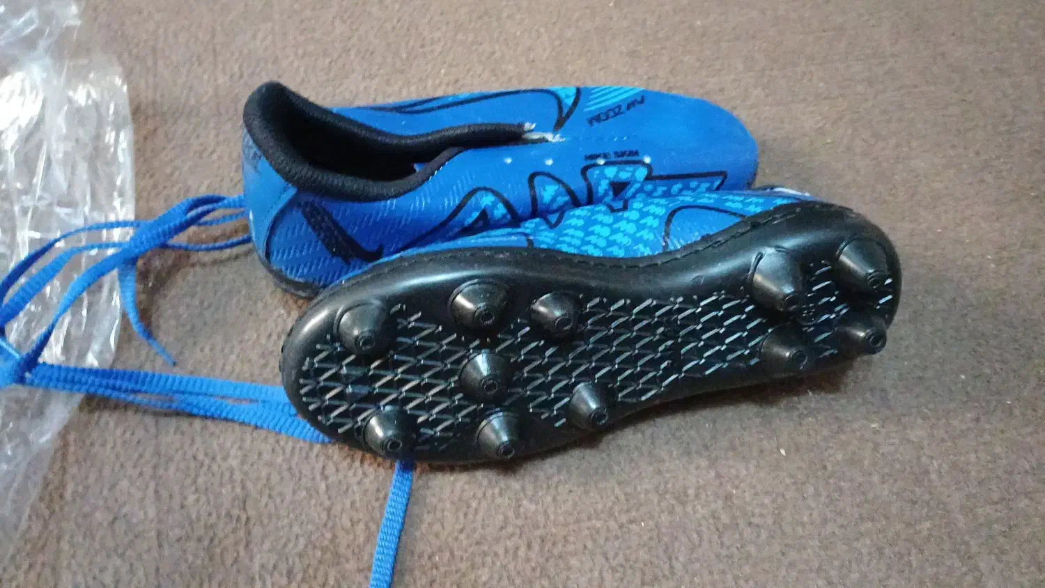 کفش استوک بلند چمنی پسرانه|کیف، کفش، کمربند|بندرعباس, |دیوار