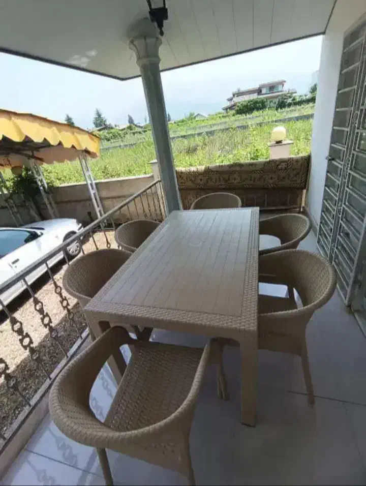 میز و صندلی پلاستیکی حصیری|میز و صندلی غذاخوری|لواسان, |دیوار