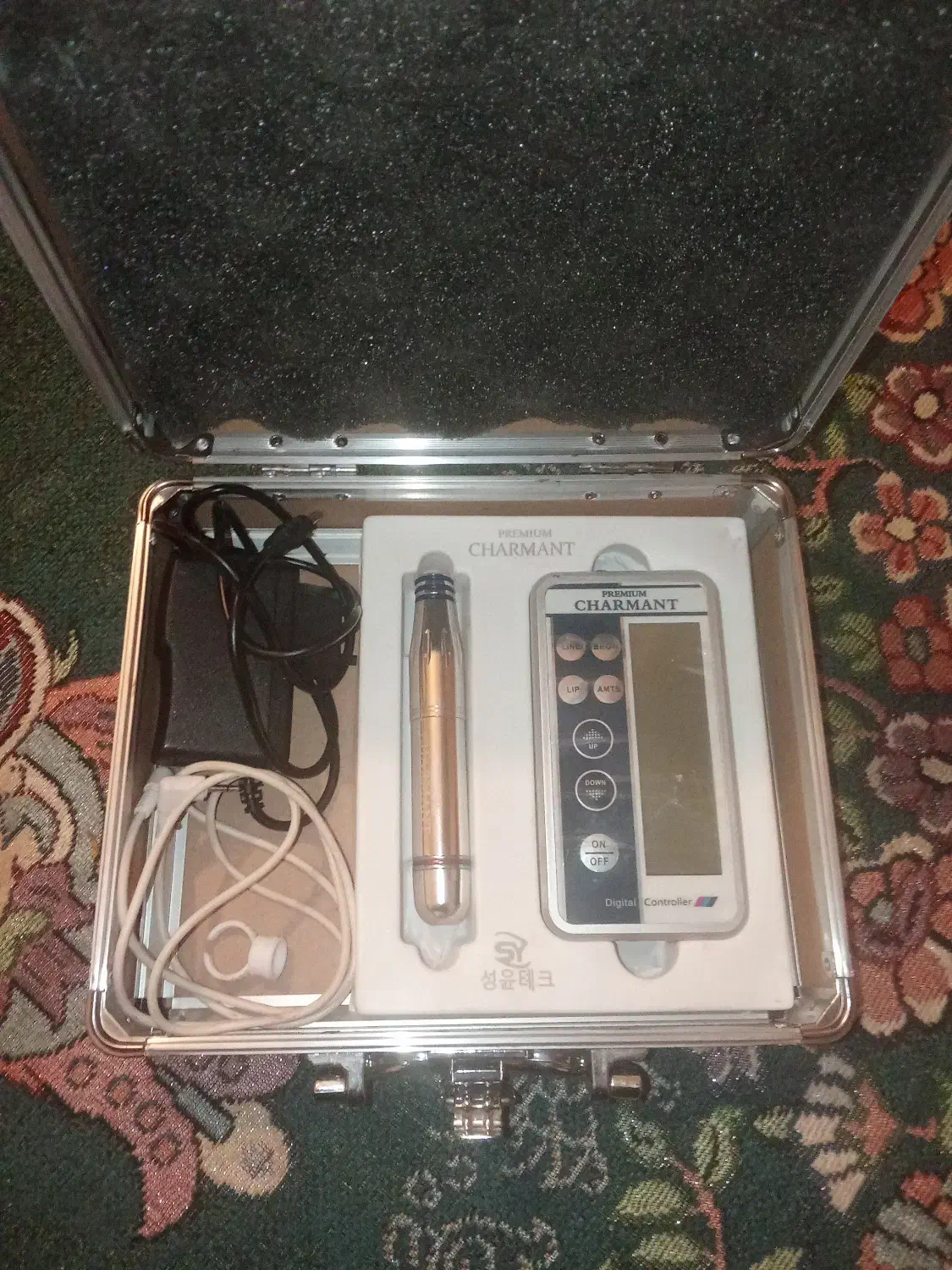 دستگاه تتو|آرایشی، بهداشتی، درمانی|بم, |دیوار