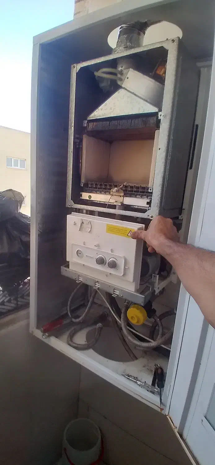 خدمات پکیج شوفاژ دیواری گازی|خدمات پیشه و مهارت|فولادشهر, B2|دیوار