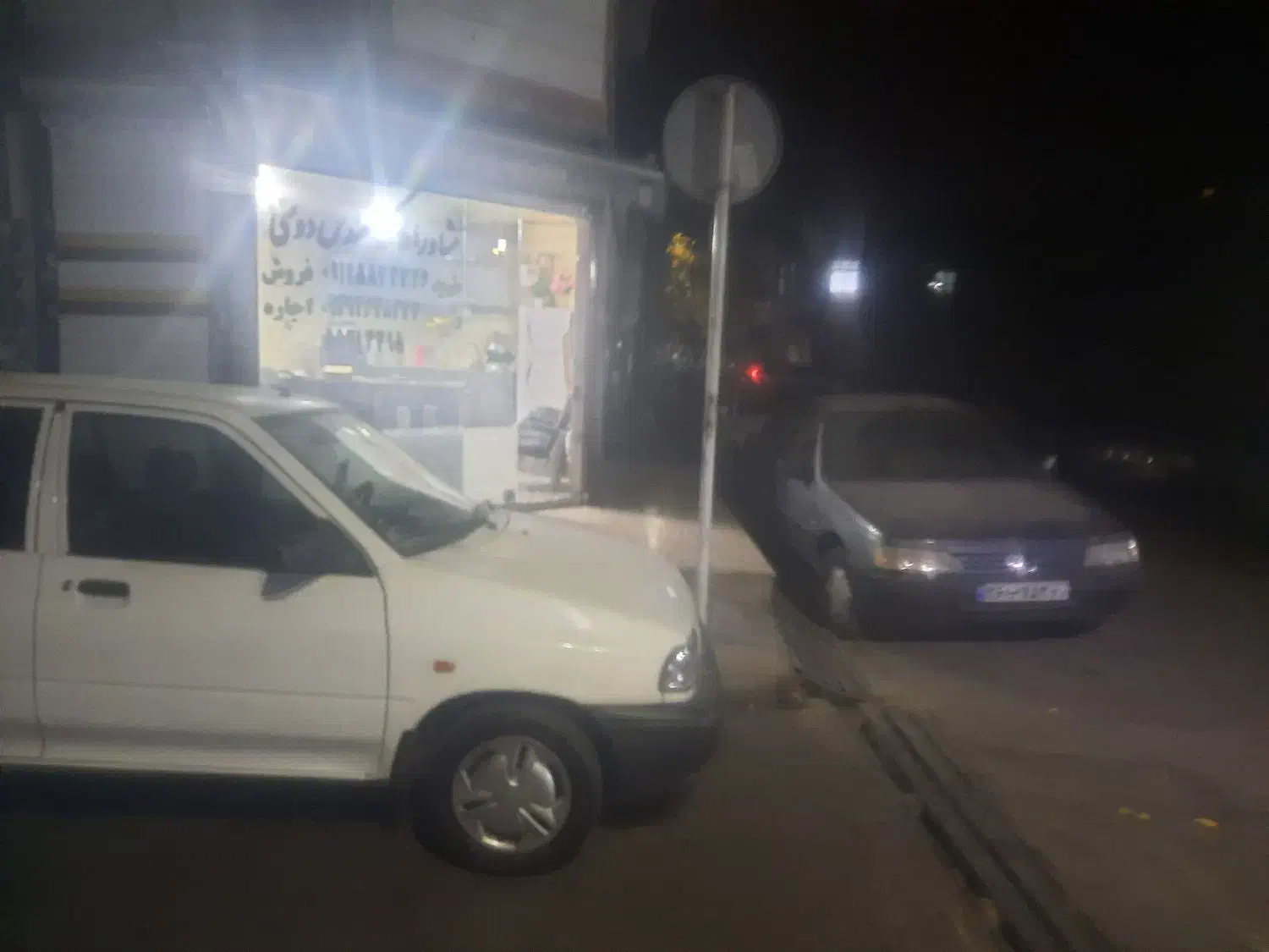 رهن مغازه نبش چهار راه ششم خیابون ششم پاسداران|اجارهٔ مغازه و غرفه|باقرشهر, |دیوار