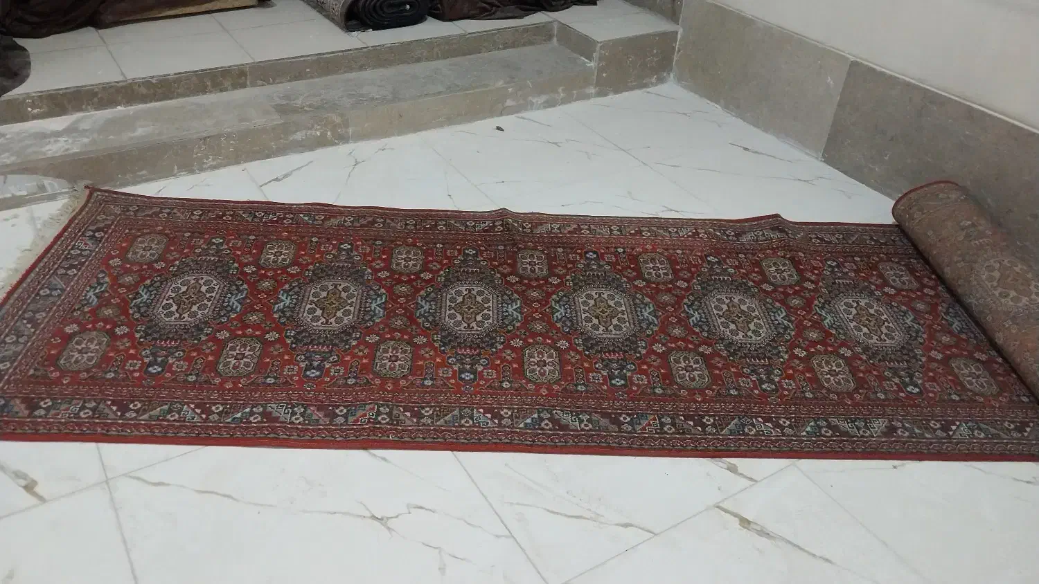 فرش باریکه تمیز و سالم|فرش|شیراز, آزادگان|دیوار