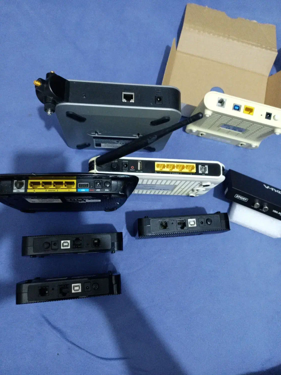 تعدادی مودم|مودم و تجهیزات شبکه|مشهد, فدک|دیوار