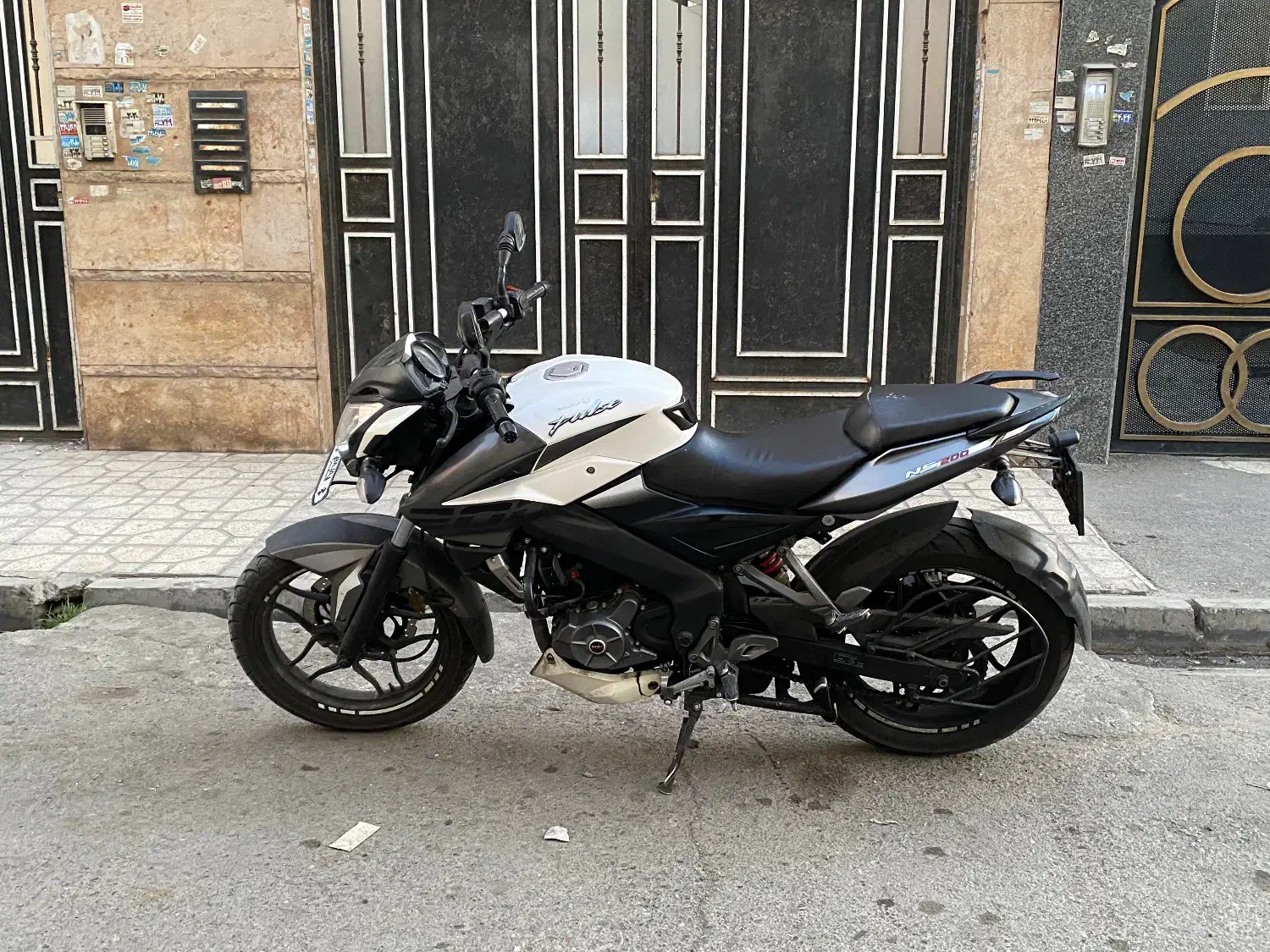 Ns200 98|موتورسیکلت|تهران, نیروی هوایی (پیروزی)|دیوار