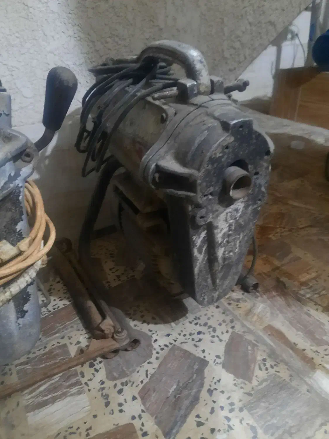 ۶ دستگاه لوله بازکنی و ۲ دستگاه پمپ هوا|ابزارآلات|لاهیجان, گلستان|دیوار