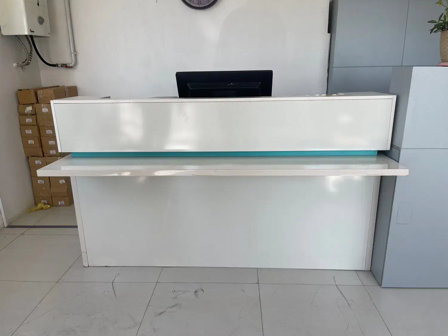 میز کانتر  بسیار محکم و سنگین دستساز|مبلمان اداری|ابهر, |دیوار