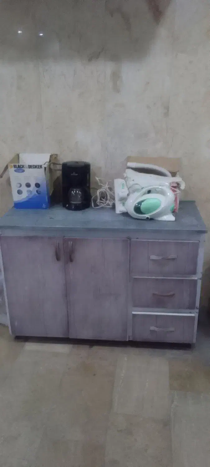 مقداری وسایل جارو برقی ماشین قهوه ساز کابینت|سایر لوازم برقی|اراک, |دیوار