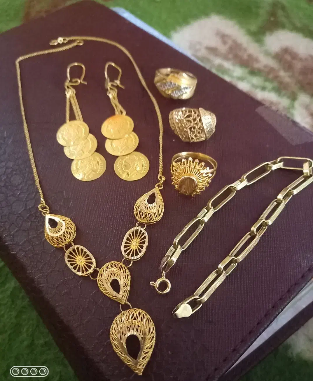 گردنبندانگشترودسبندفروش فوری|جواهرات|یاسوج, |دیوار