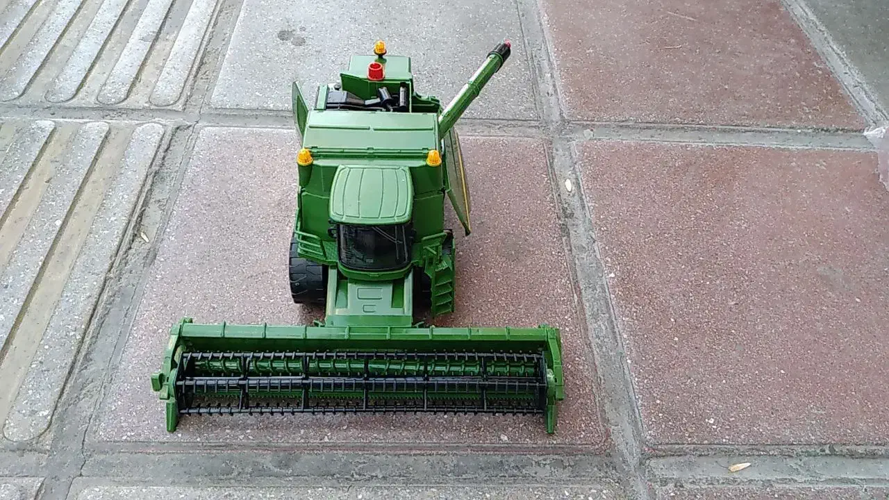 ماکت کمباین  کمباین اسباب بازی|اسباب‌‌بازی|سنندج, |دیوار