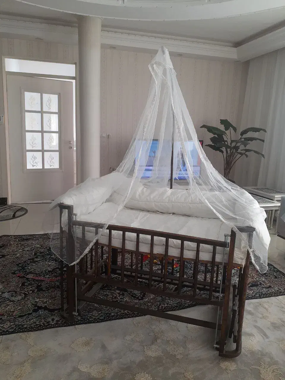 گهواره چوب راش درجه یک|تخت و سرویس خواب|سنندج, |دیوار