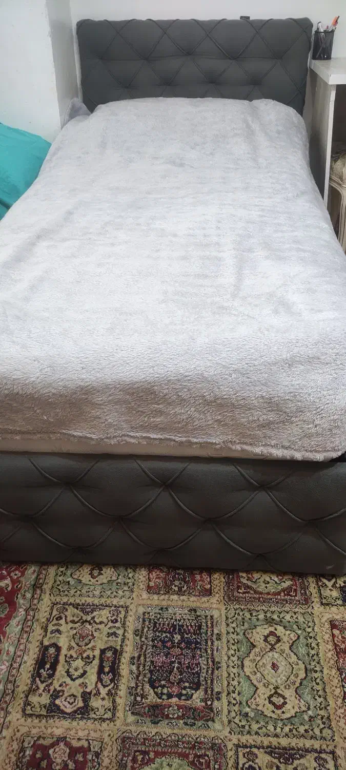تخت یک نفره پارچه ای|تخت و سرویس خواب|تهران, اکباتان|دیوار