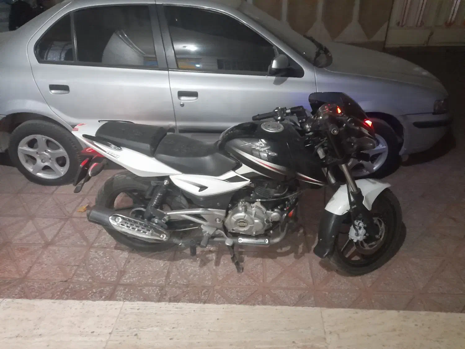 موتور پالس ۱۸۰ مدل۹۵ در حد خشک|موتورسیکلت|خرم‌آباد, |دیوار