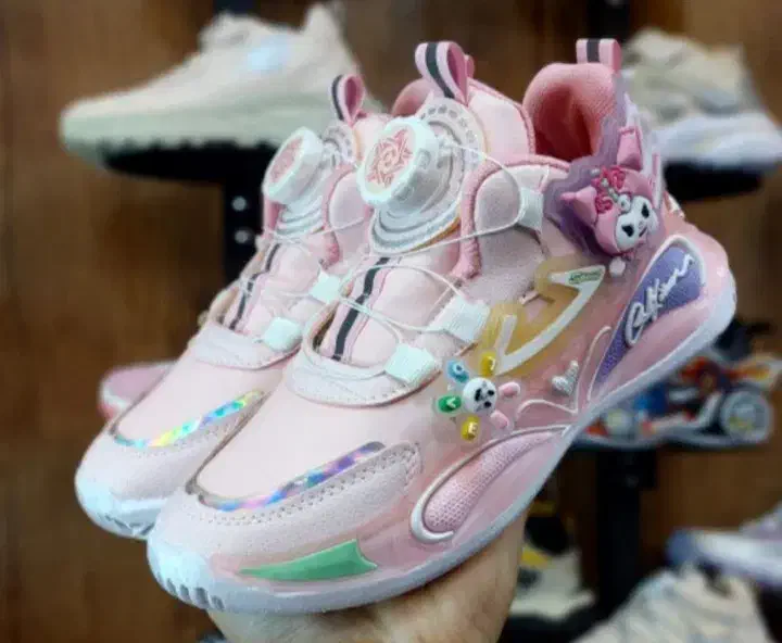 کفش دخترانه  دیسکی چراغ دار کرومی|کفش و لباس بچه|تهران, قصر فیروزه ۱|دیوار