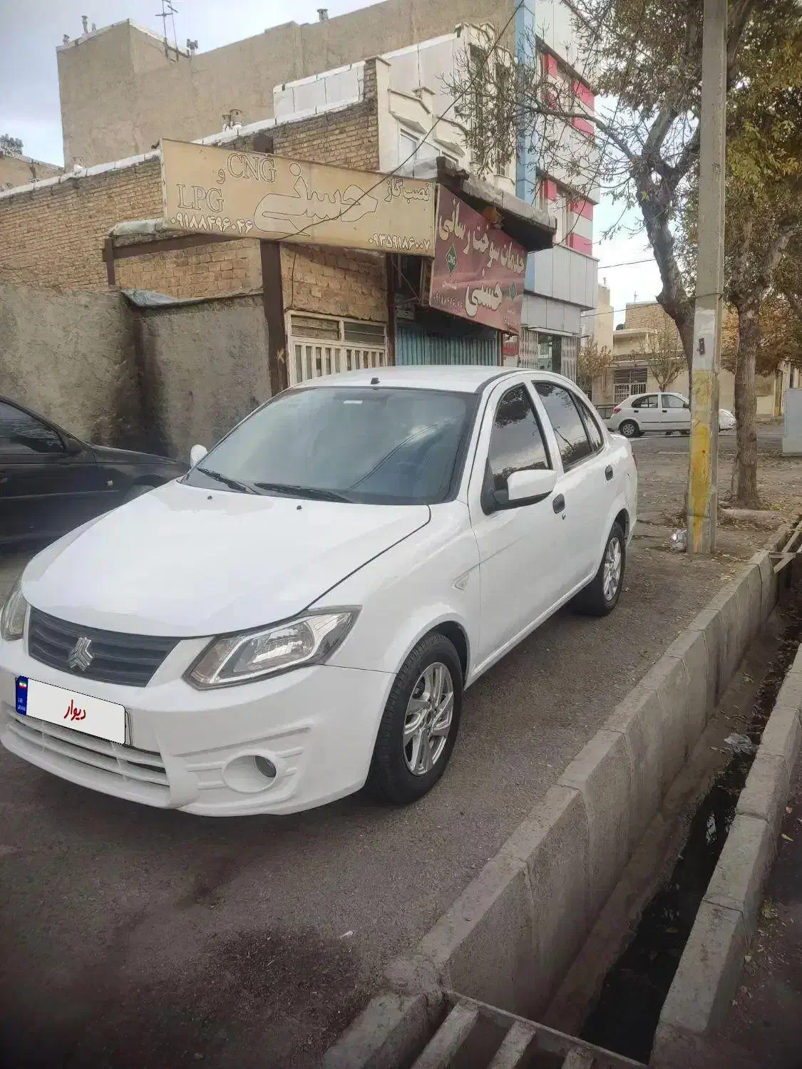 ساینا 97|خودرو سواری و وانت|اراک, |دیوار