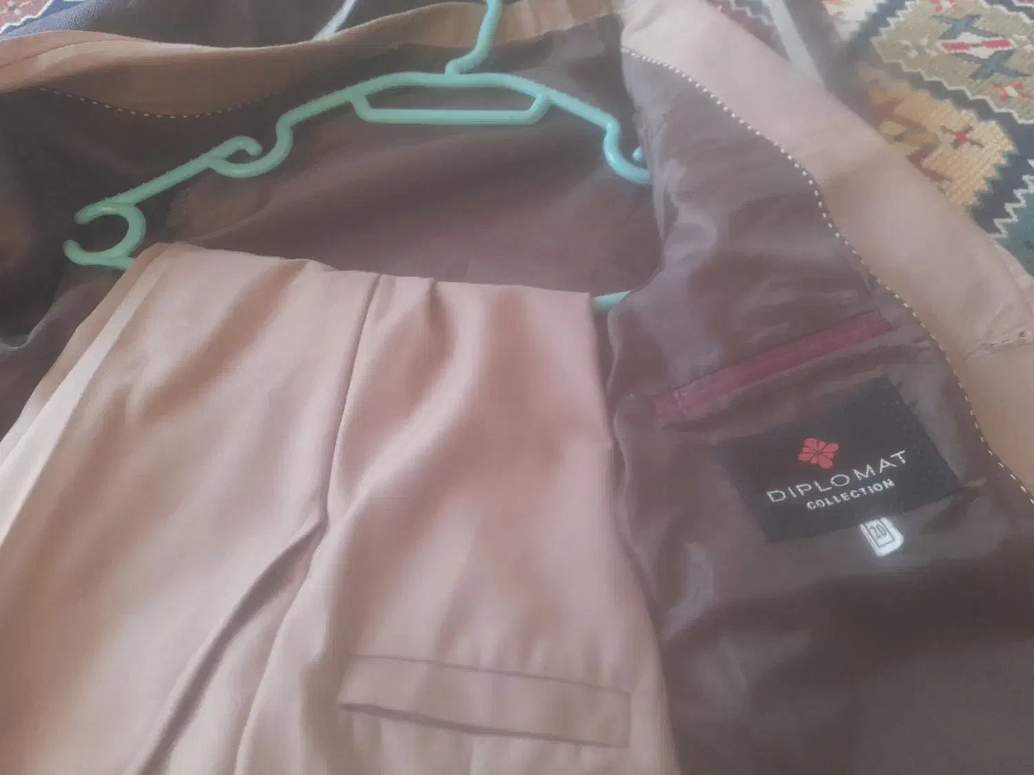 یک دست کت وشلواربچه گانه|لباس|دهدشت, |دیوار