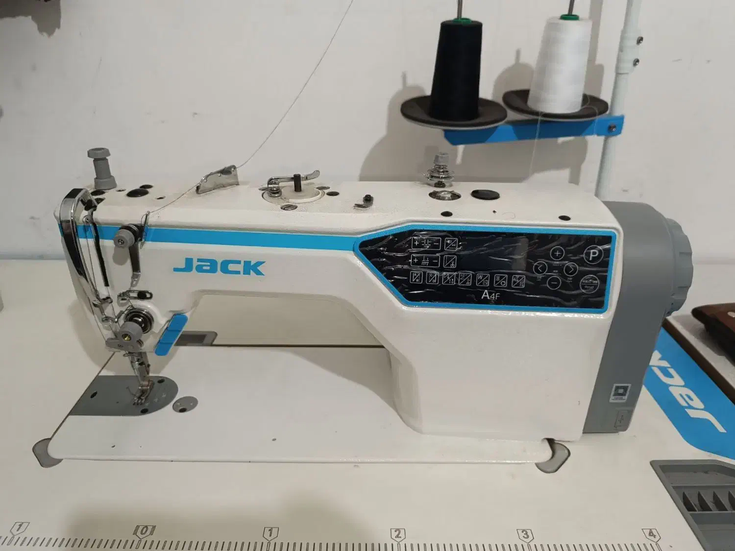 چرخ راسته وسردوز جک|چرخ خیاطی و ریسندگی|رباط‌کریم, نصیرشهر|دیوار