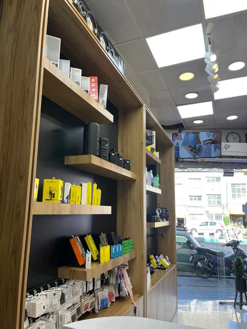 فروشنده لوازم جانبی موبایل|استخدام بازاریابی و فروش|تهران, سجاد|دیوار