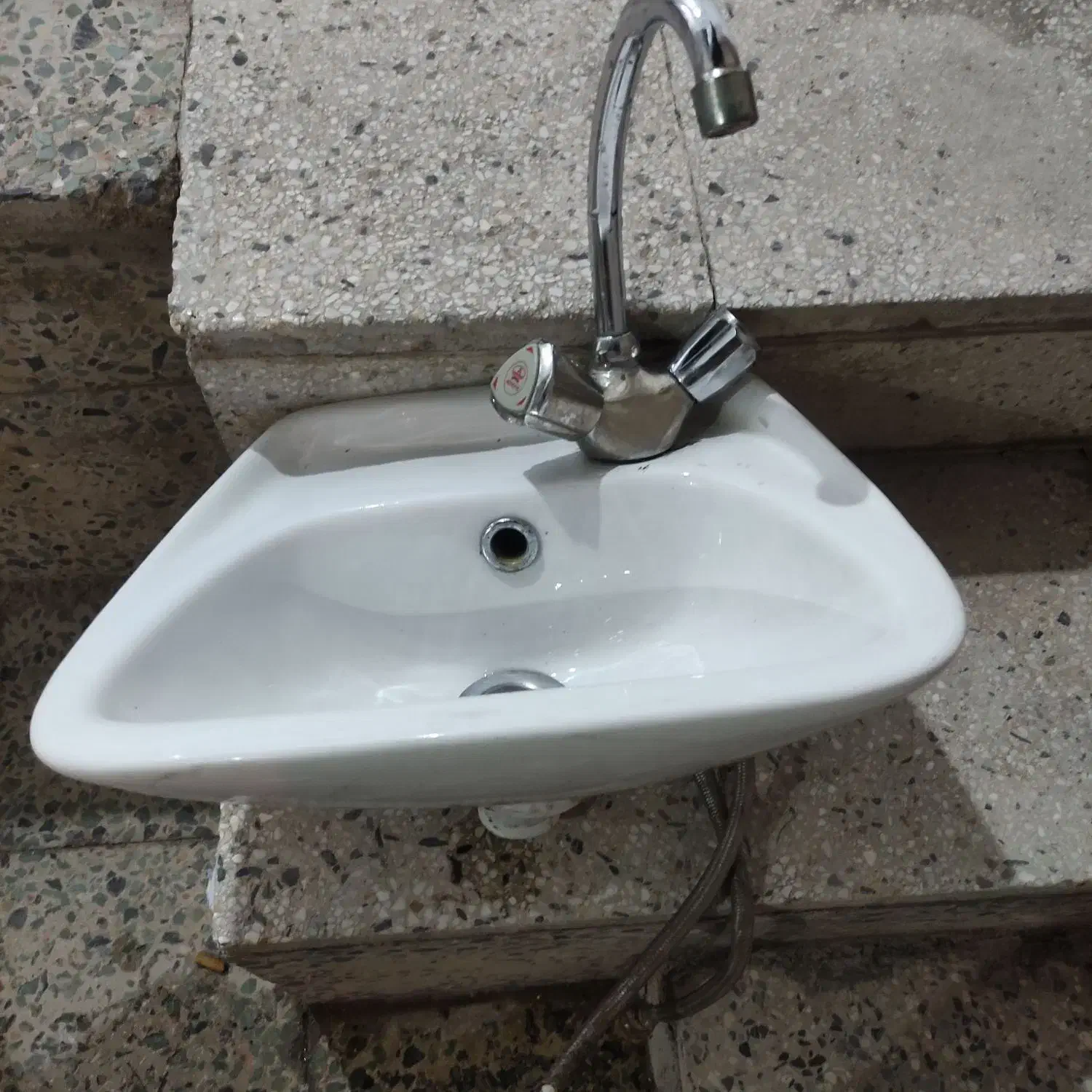 شیرآلات|لوازم سرویس بهداشتی|خرمآباد, |دیوار