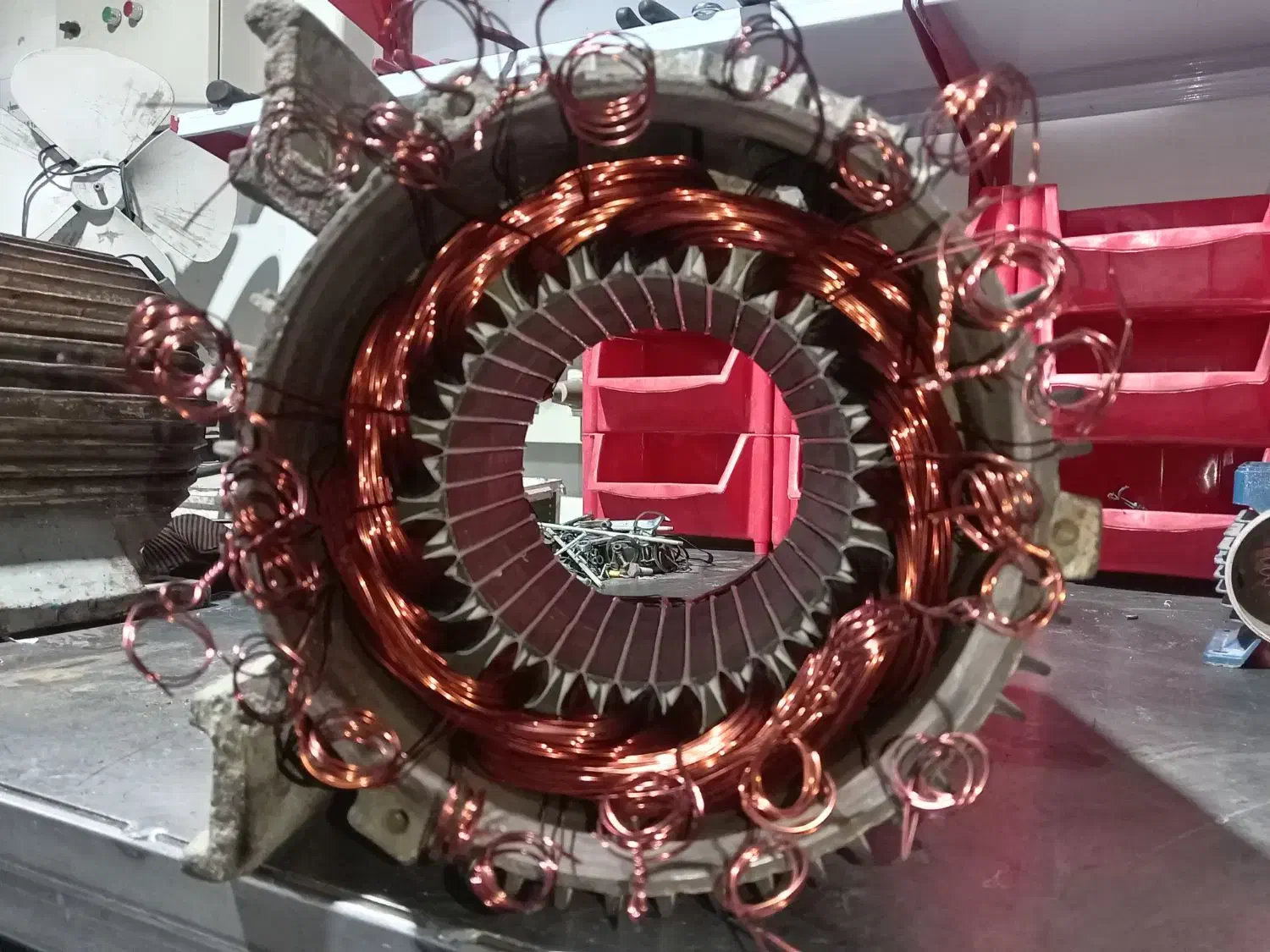 سیم پیچی الکتروموتور های سه فاز وتک فاز.|خدمات پیشه و مهارت|ایلام, |دیوار