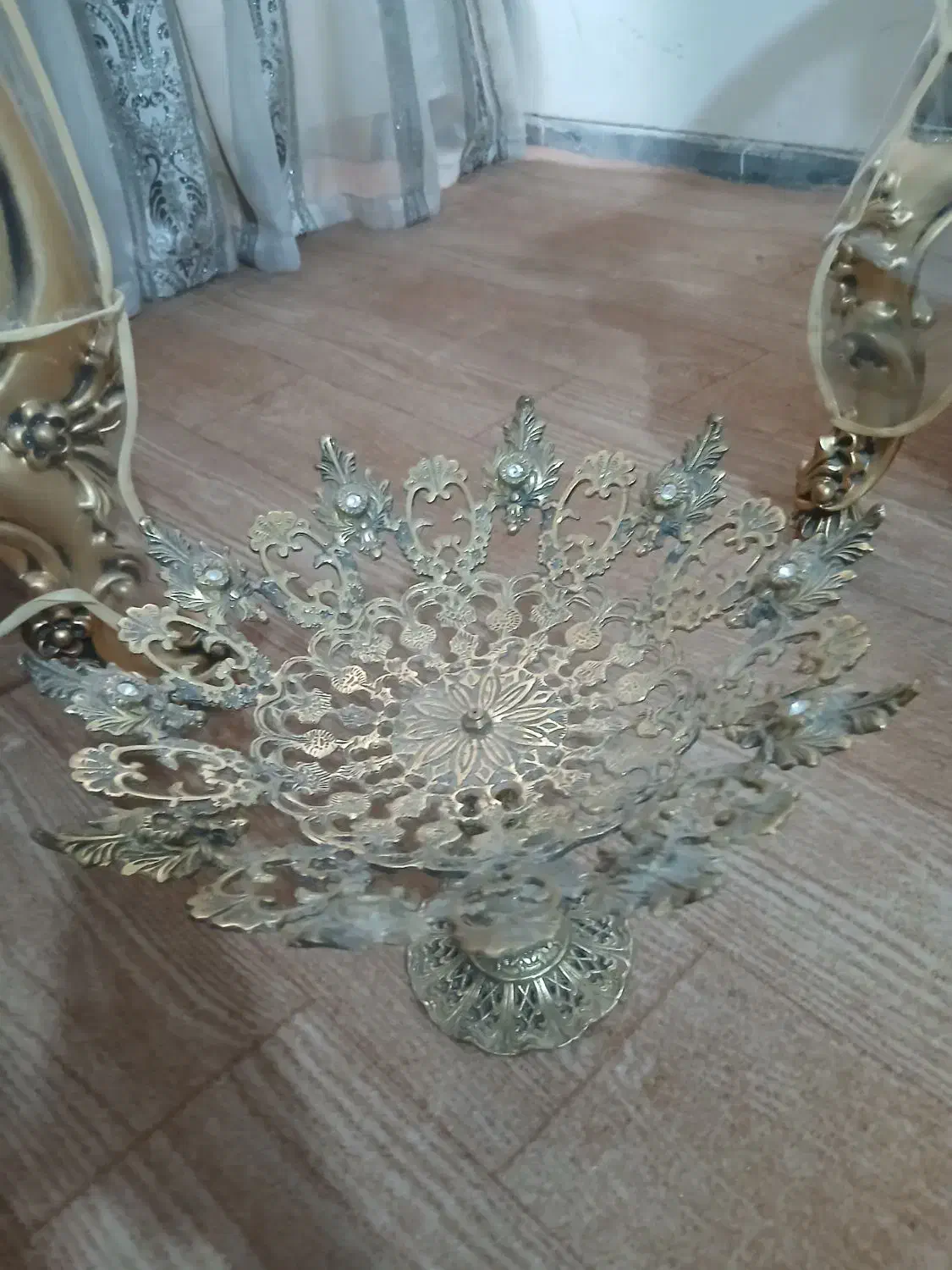 برنزی|مجسمه، تندیس، ماکت|قم, سراجه (۱۵ خرداد)|دیوار