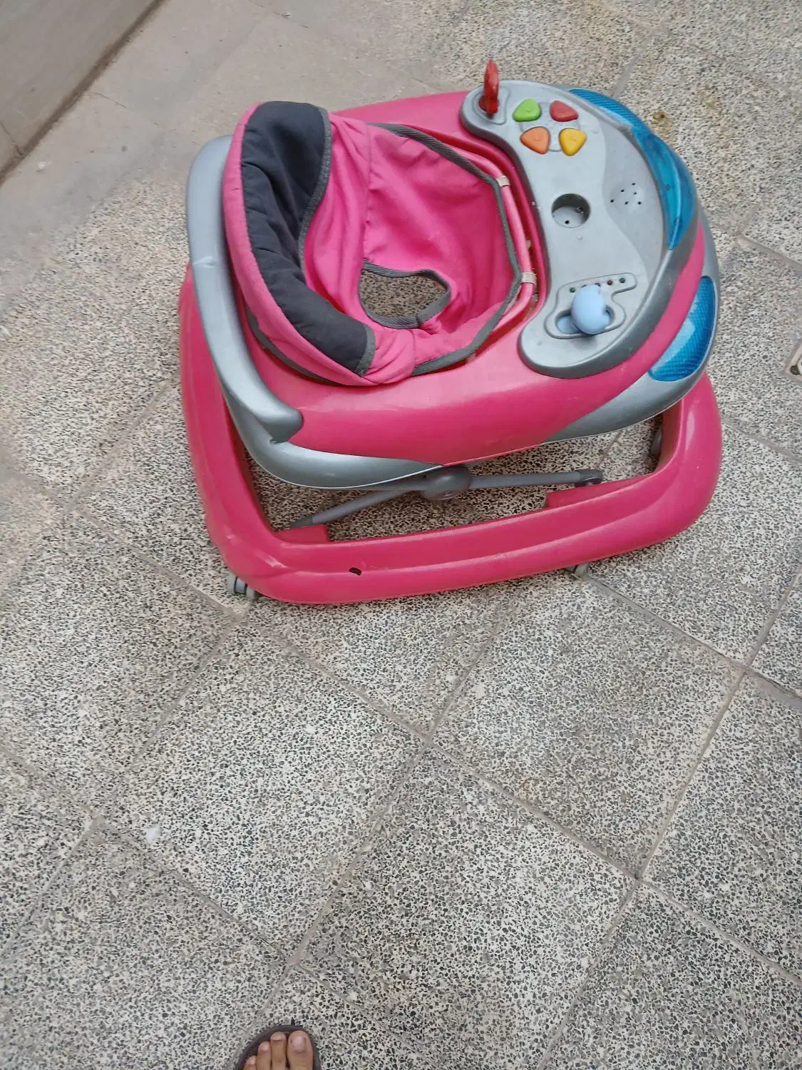 روروک|کالسکه و لوازم جانبی|قم, آذر (نکویی)|دیوار