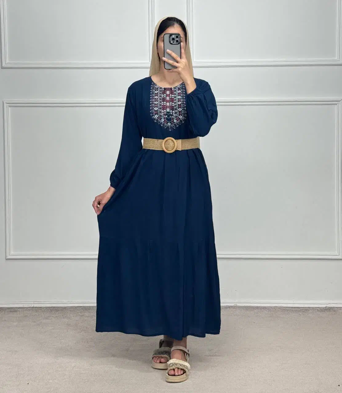 پیراهن نخی|لباس|بهمن, |دیوار