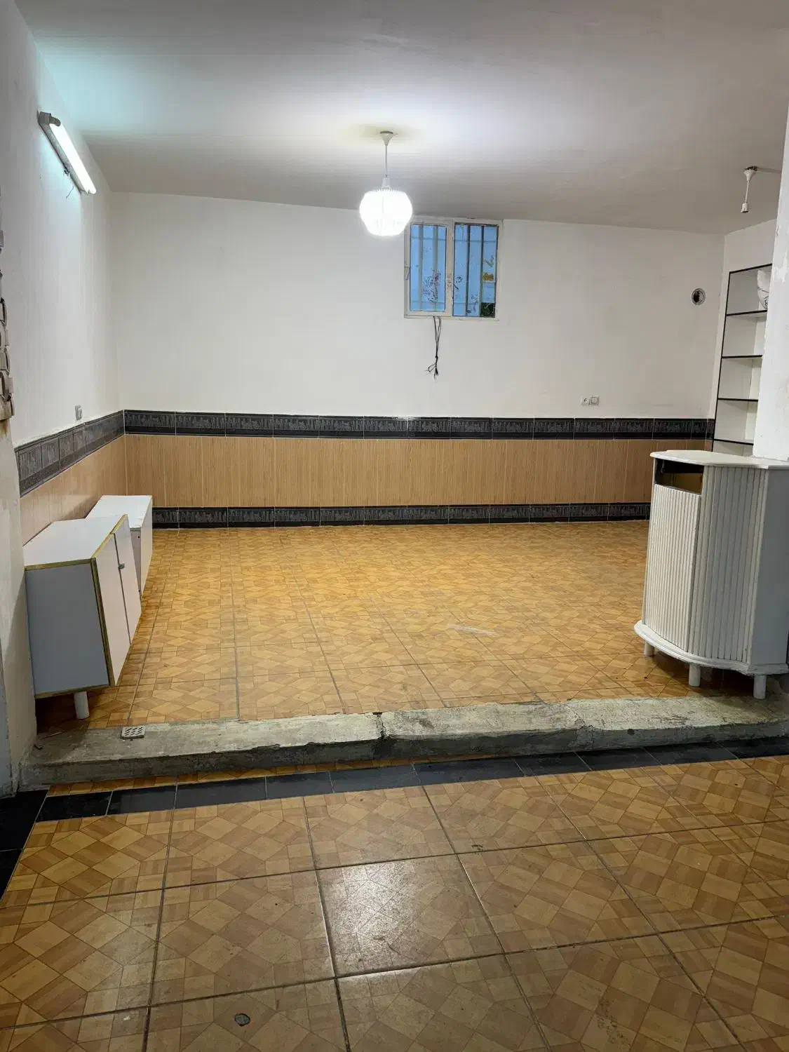 اجاره مغازه|اجارهٔ مغازه و غرفه|دورود, |دیوار