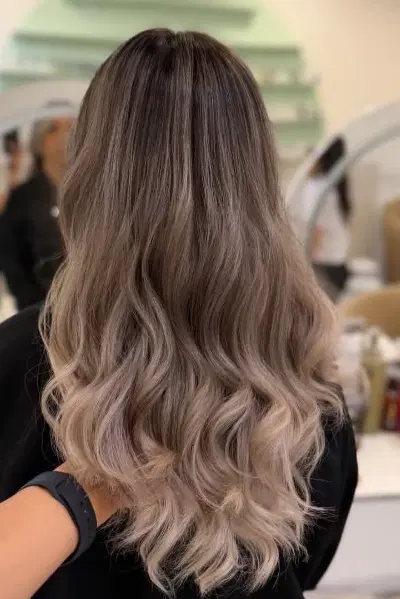 رنگ|خدمات زیبایی و سلامت|پیشوا, |دیوار