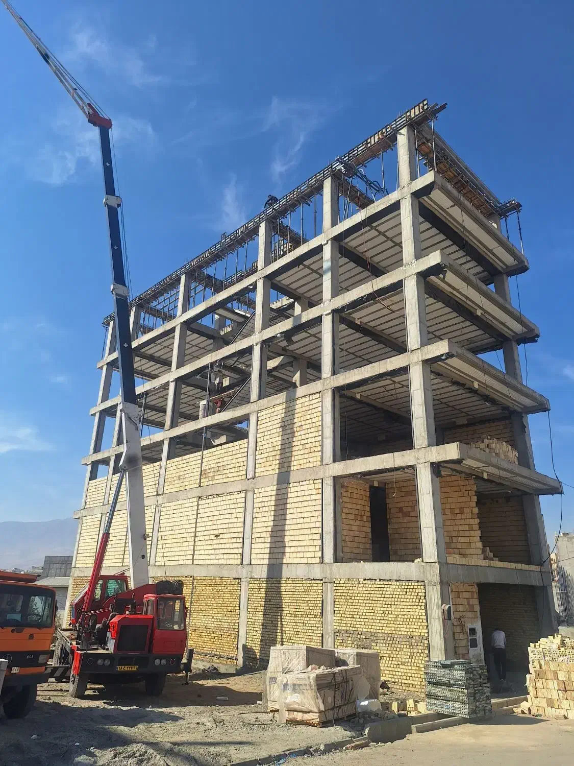 پروژه پیش فروش اندیشه فاز ۳ ارتش متری ۲۷ م|پیشفروش املاک|بروجرد, |دیوار