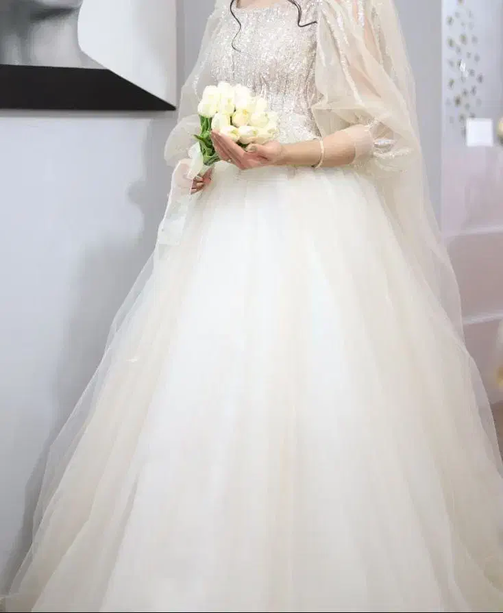 لباس نامزدی|لباس|اسفراین, |دیوار