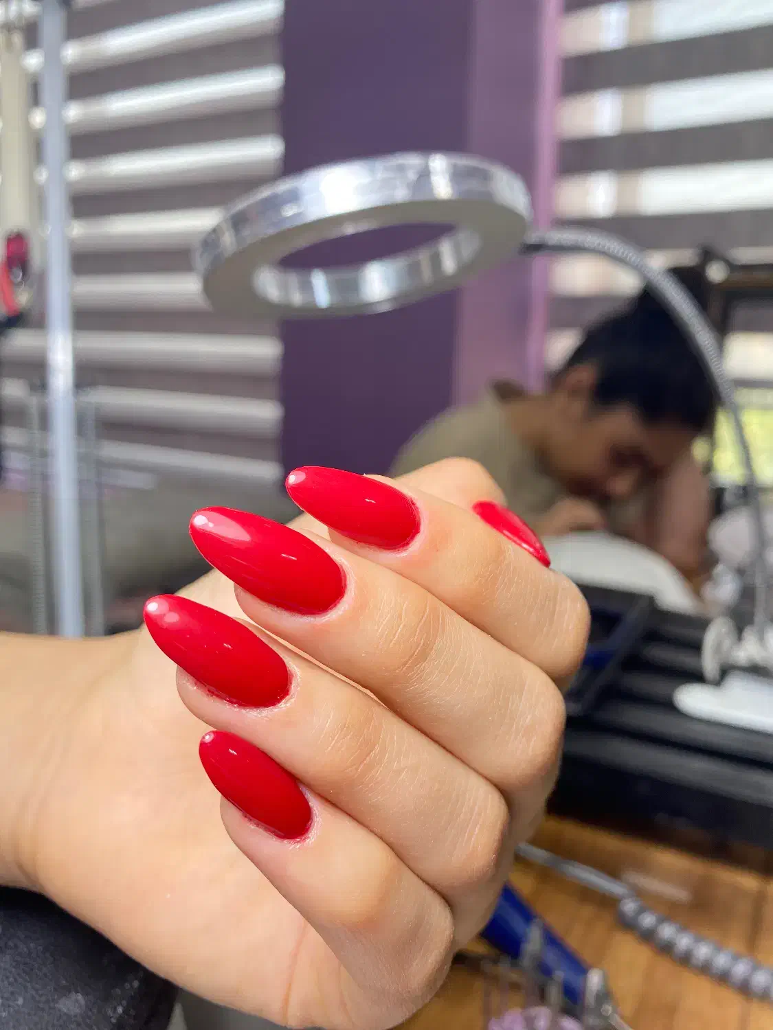 سالن زیبایی محبوب|خدمات آرایشگری و زیبایی|فولادشهر, B2|دیوار