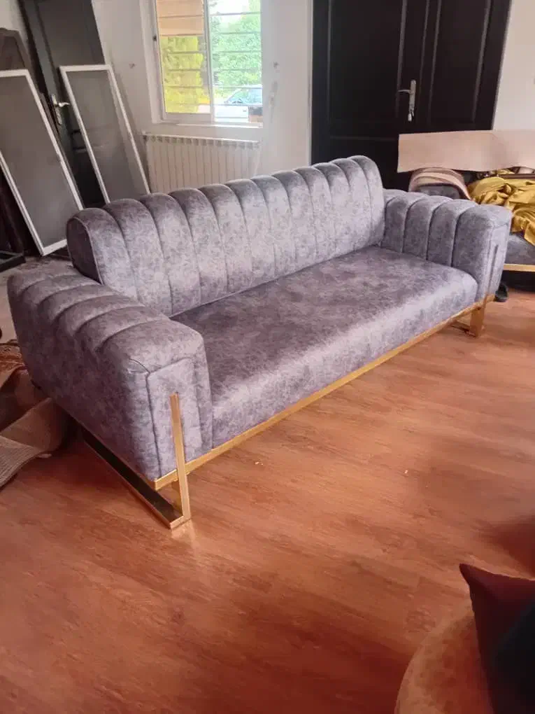 فروش مبل هشت نفره ونیز جلو مبل واسه عدد عسلی|مبلمان خانگی و میز عسلی|نور, |دیوار