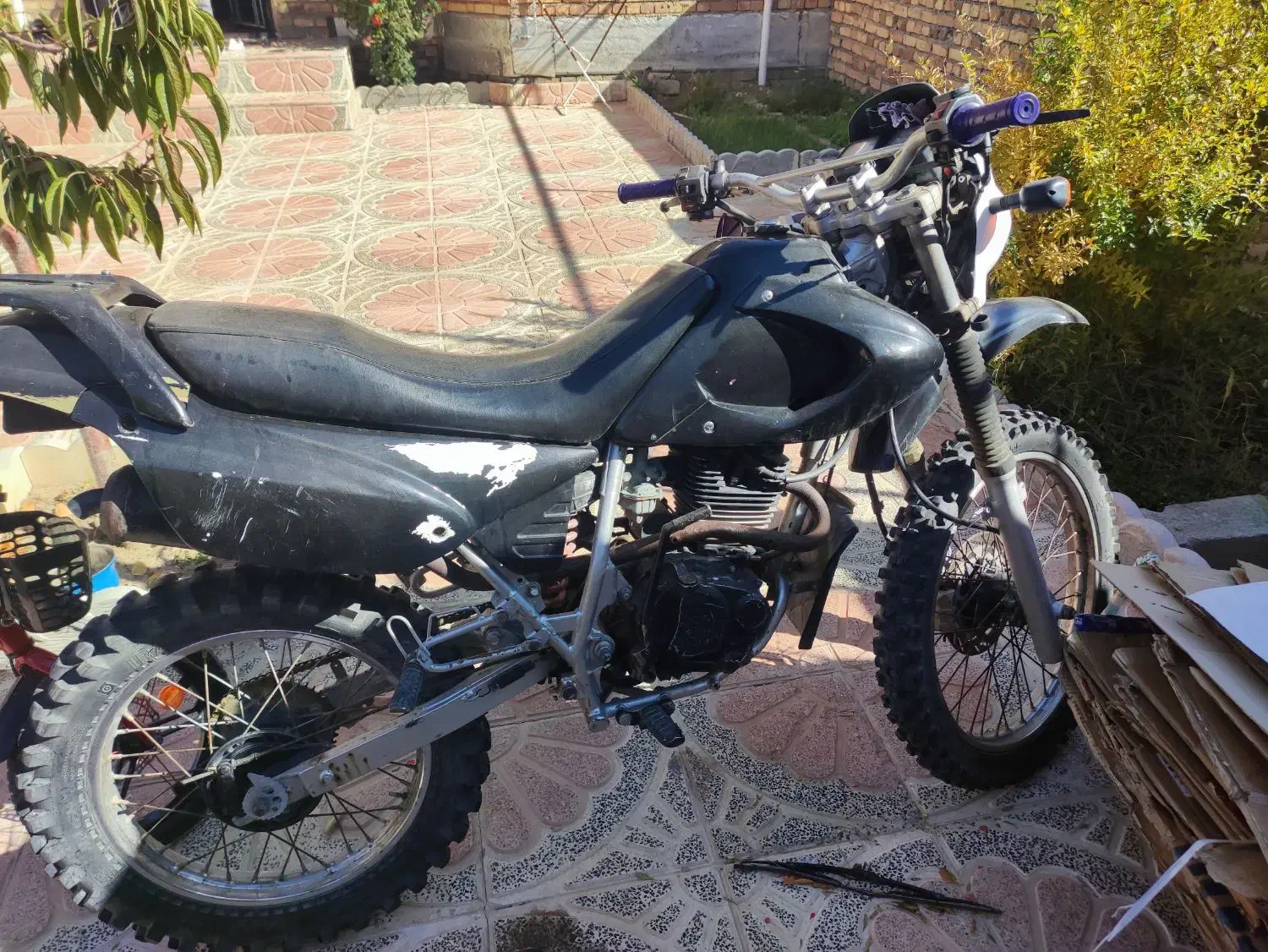 هاتفورد|موتورسیکلت|سیلوانه, |دیوار