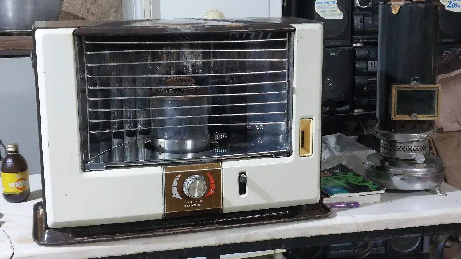 بخاری نفتی تویوست ژاپنی اصل سایز 36|بخاری، هیتر، شومینه|تهران, آبشار|دیوار