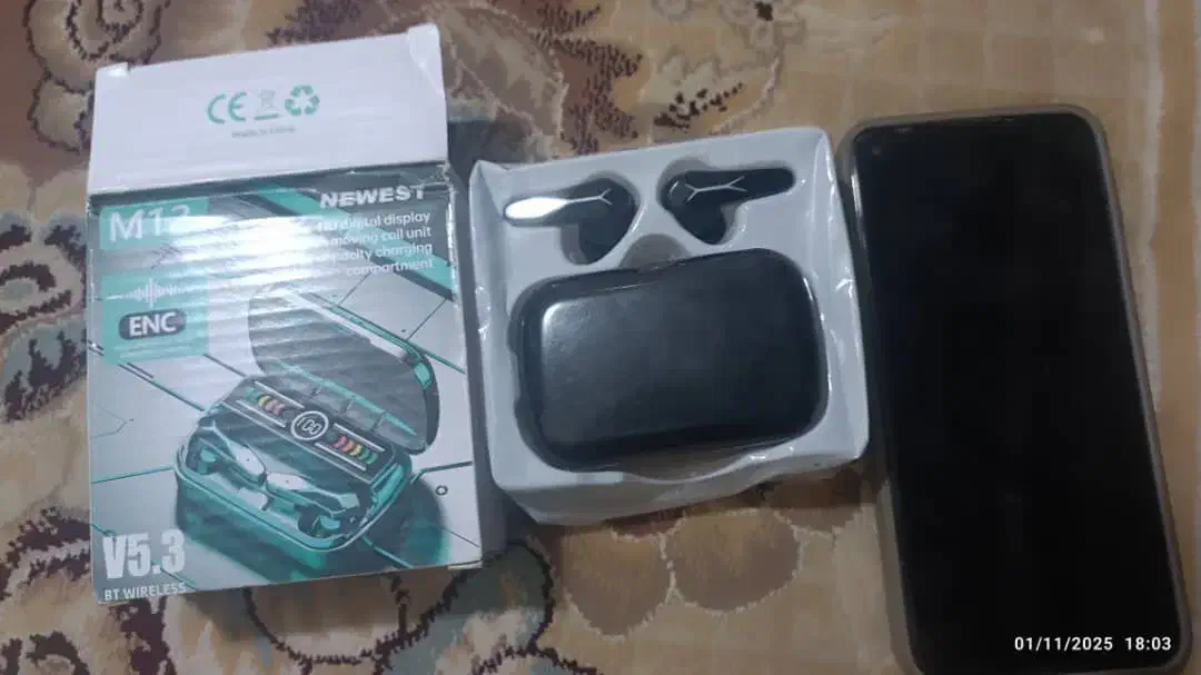 گوشی سامسونگ و ایرفاد قیمت عالی|موبایل|زاهدان, |دیوار