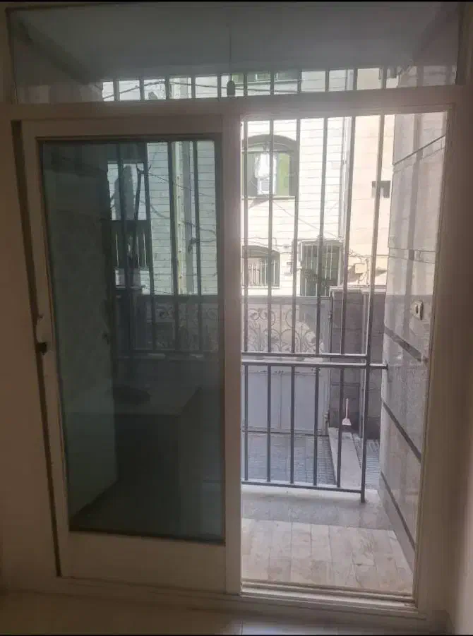 آپارتمان۶۵متر/پارکینگ دار/تخلیه/تکواحد/بلورسازی