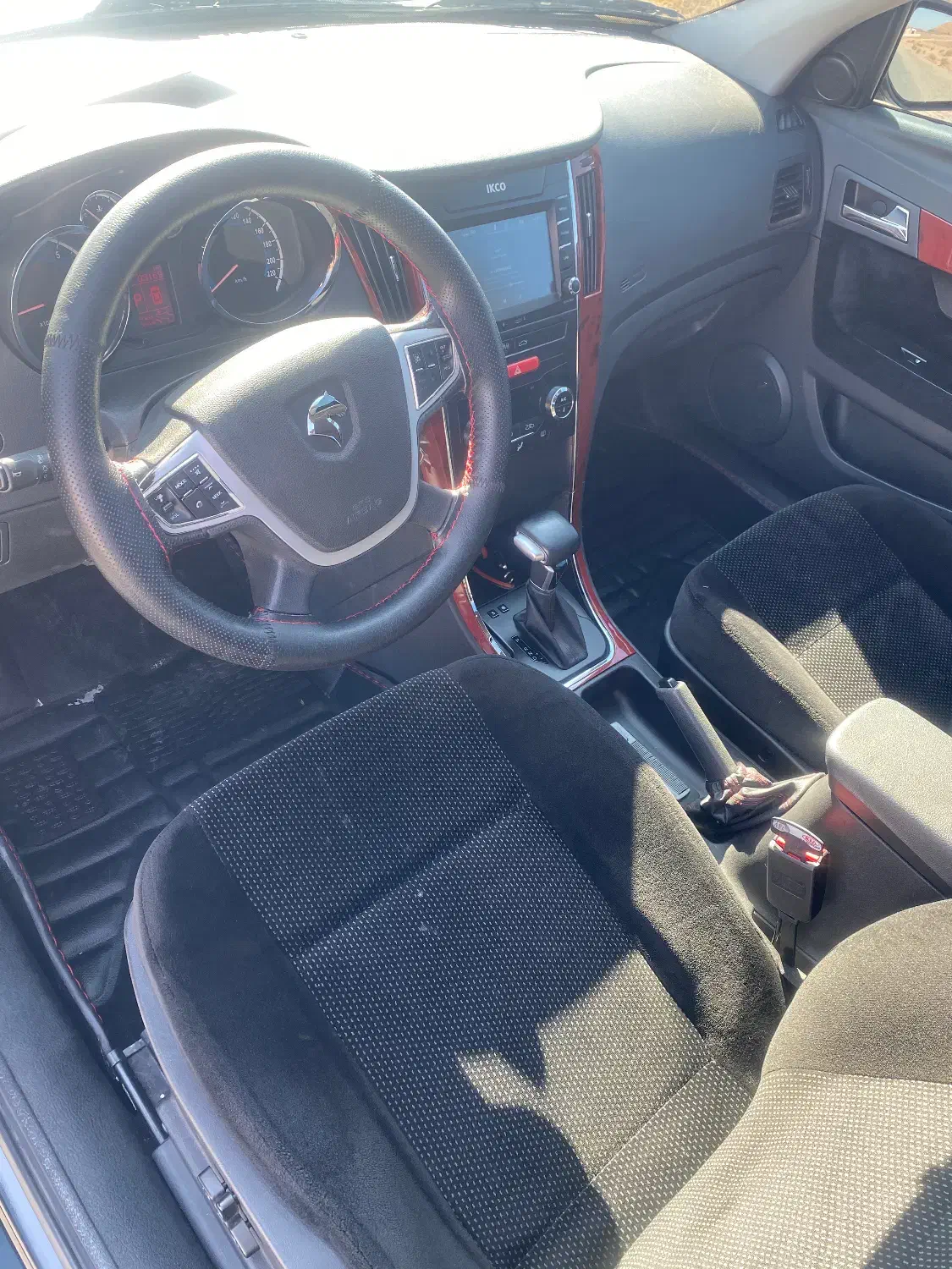 دنا پلاس اتومات ۱۴۰۱|خودرو سواری و وانت|شاهین‌شهر, عطار|دیوار