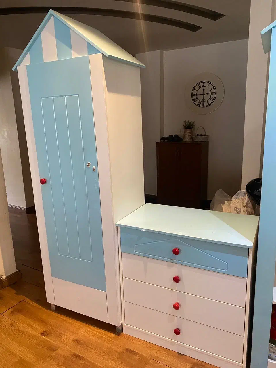 سرویس کمد تخته خواب کودک به فروش میرسد|تخت و سرویس خواب|گرگان, |دیوار