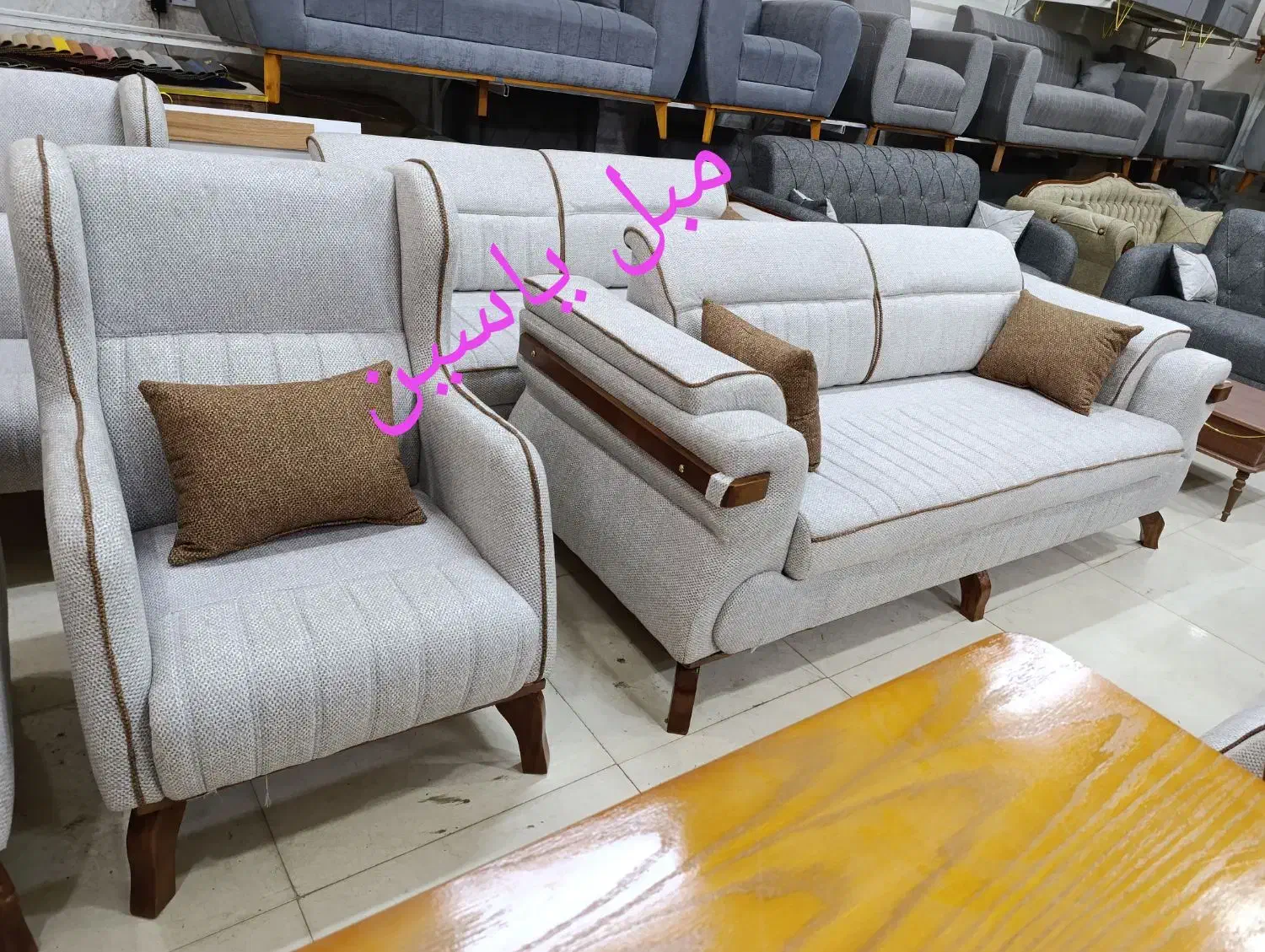 مبل وصنایع چوب یااسین راحتی ونیمه استیل|مبلمان خانگی و میز عسلی|نیشابور, کشتارگاه|دیوار