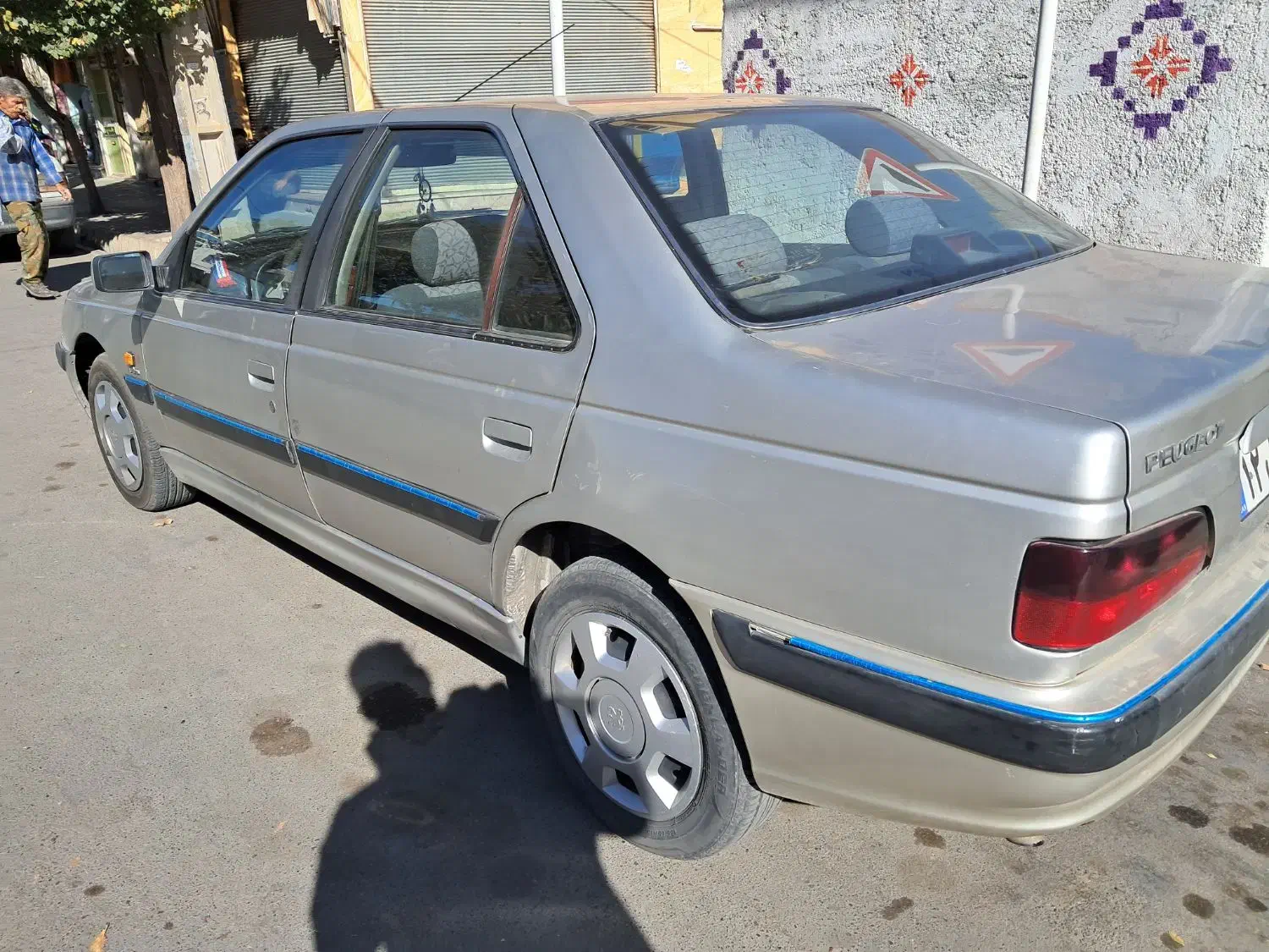 پژوپارس مدل۸۲ گیج وسط|خودرو سواری و وانت|شهریار, شهرک شاهد|دیوار