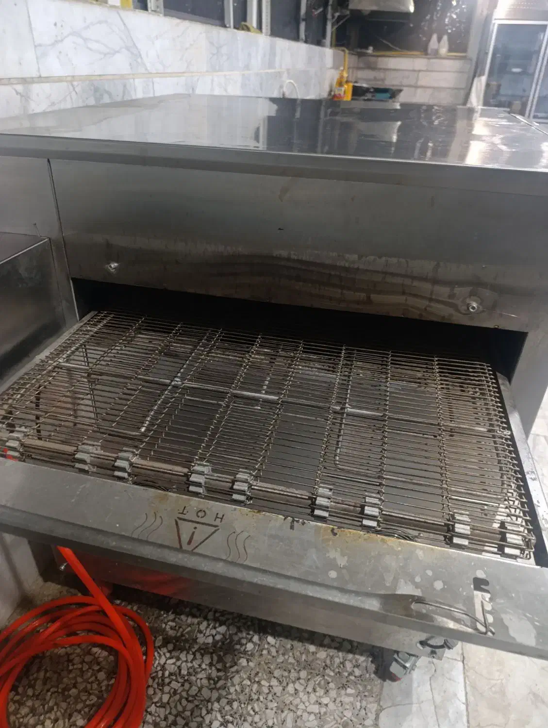 فرپیتزا دهنه ۷۰|کافی‌شاپ و رستوران|محمدشهر, محمدشهر|دیوار